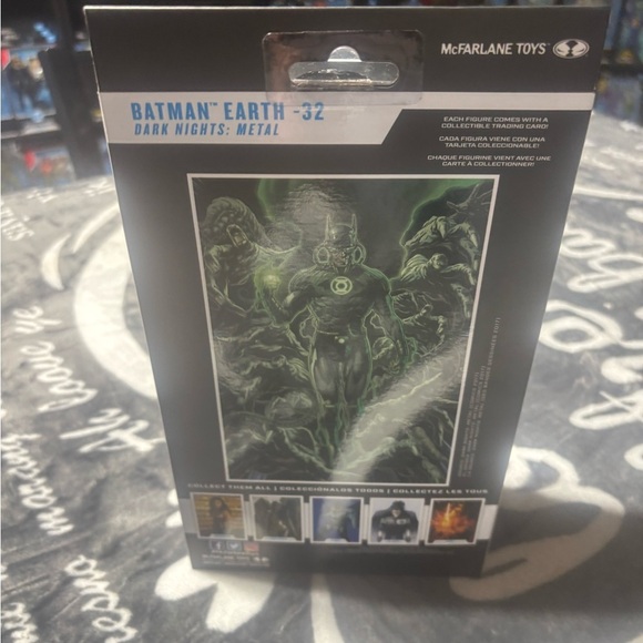 NIB McFarlane Toys DC Multiverse Dark Nights Metal Earth-32 Batman Dawnbreaker - Picture 6 of 8